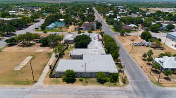 320 S Ash St, Pearsall, TX 78061, US Photo 6