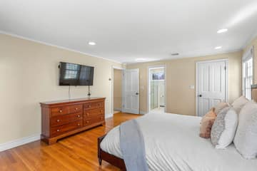 75 Thornberry Rd, Winchester, MA 01890, US Photo 46