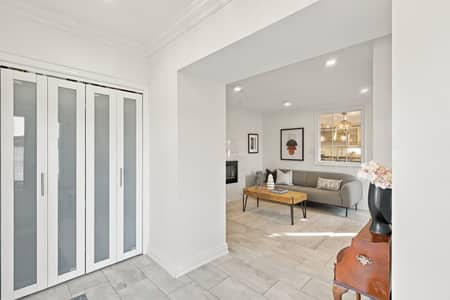 Foyer opening to the main living area at 3 Willowbank Avenue